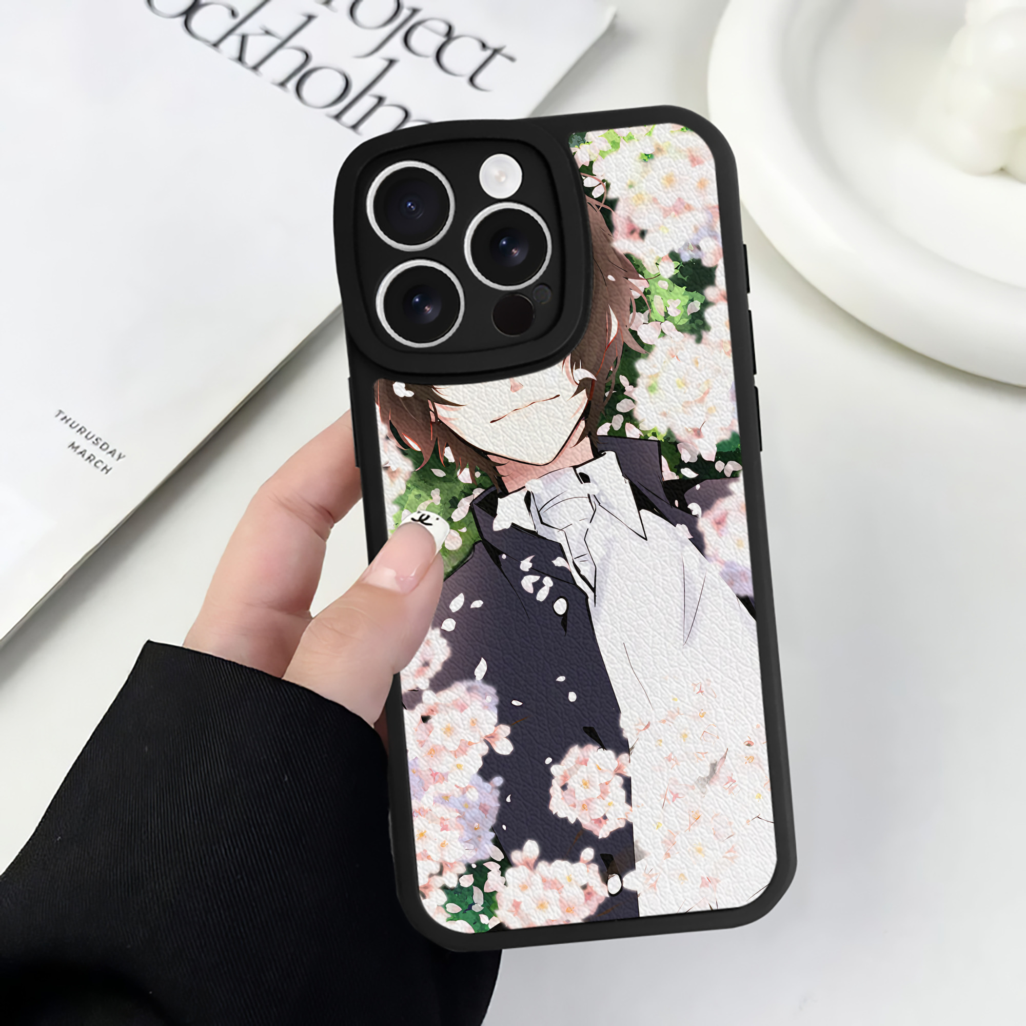 （画像用） 文豪ストレイドッグス Bungo Stray Dogs 【iPhone 16シリーズ対応】シリコンスマホケース（レザー調） 材質：シリコン